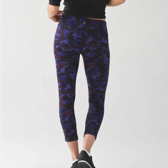 Lululemon Wunder Under Crop III Cropped Leggings Purple Black Camo Camouflage 4 - Picture 5 of 10